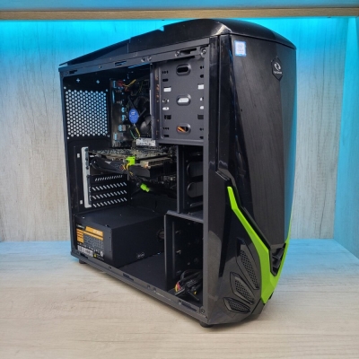 Outlet Pc Gamer Intel I7 7700  -  16Gb Ram  -  250Gb Ssd  -  Rx 570 8Gb  -  450W 80 Plus